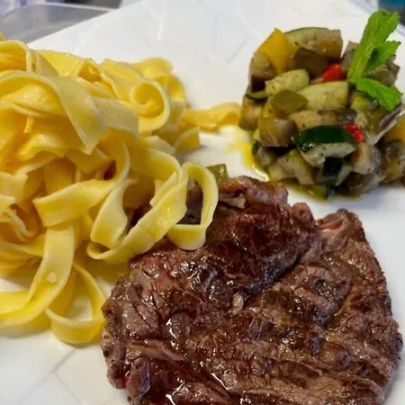 Hotell Logis Restaurant Le Domaine De La Regaliere Anduze