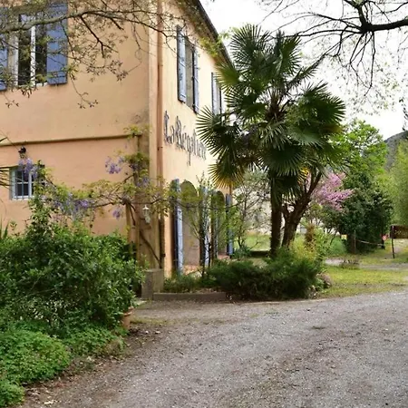 Logis Restaurant Le Domaine De La Regaliere Szálloda 3*