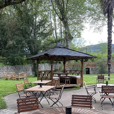 Hotell Logis Restaurant Le Domaine De La Regaliere 3*