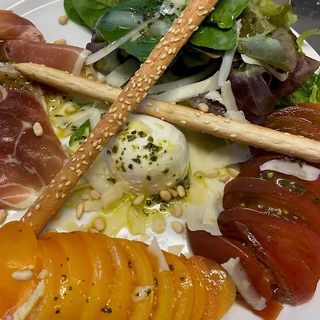 Logis Restaurant Le Domaine De La Regaliere Hotell Anduze