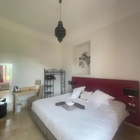 Hotel Logis Le Domaine De La Régalière