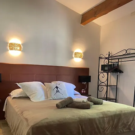 Logis Restaurant Le Domaine De La Regaliere 酒店 3*