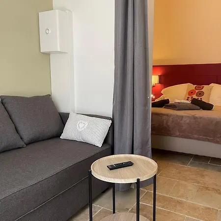 Logis Le Domaine De La Régalière Hotel