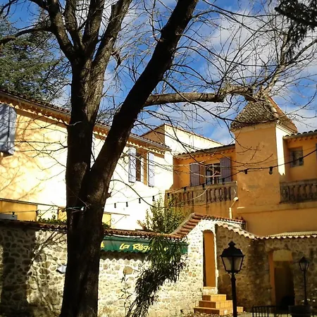 Logis Restaurant Le Domaine De La Regaliere Hotel 3*