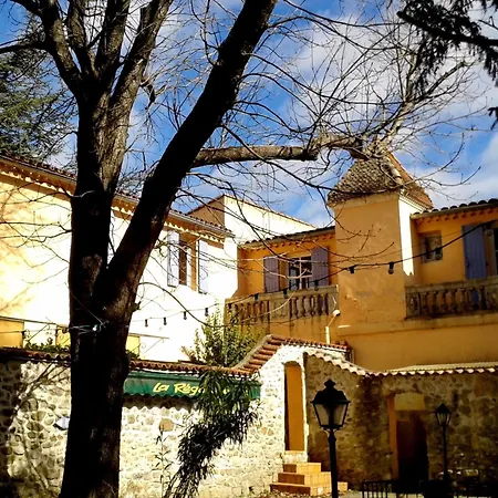 酒店 Logis Restaurant Le Domaine De La Regaliere 3*