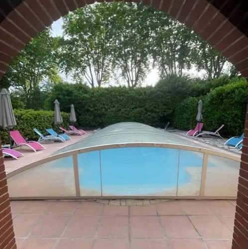 Logis Restaurant Le Domaine De La Regaliere 3*