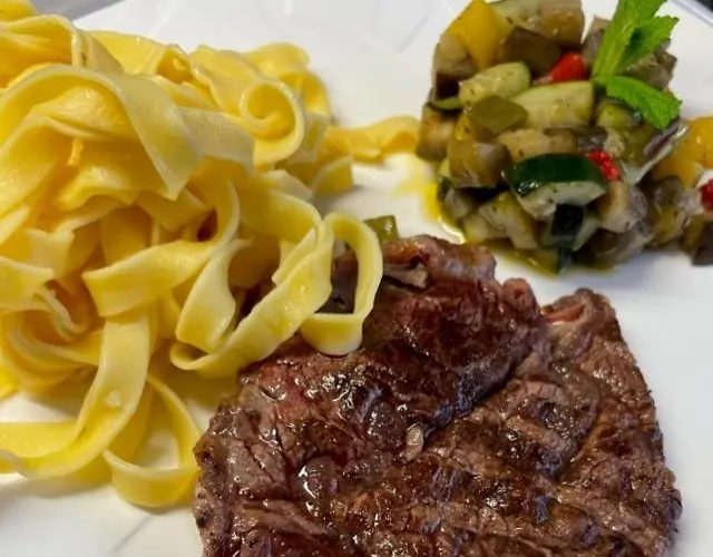 Hotell Logis Restaurant Le Domaine De La Regaliere Anduze