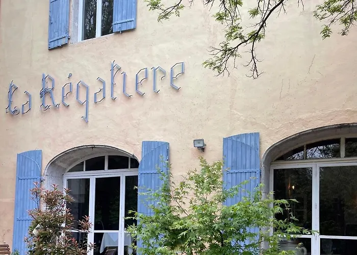 Hotell Logis Restaurant Le Domaine De La Regaliere 3*