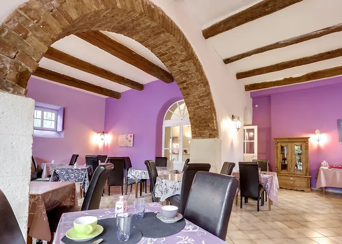 Hotell Logis Restaurant Le Domaine De La Regaliere 3*